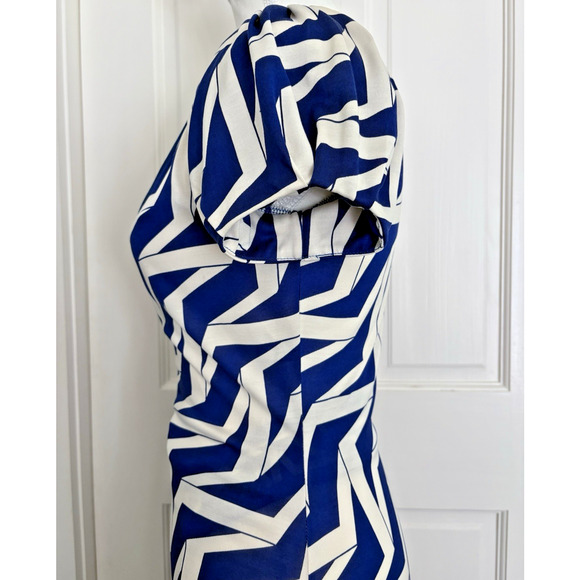 DVF Diane Von Furstenberg Iconic Silk Wrap Dress Betsy Blue White Sz 2 Geometric - Picture 4 of 16